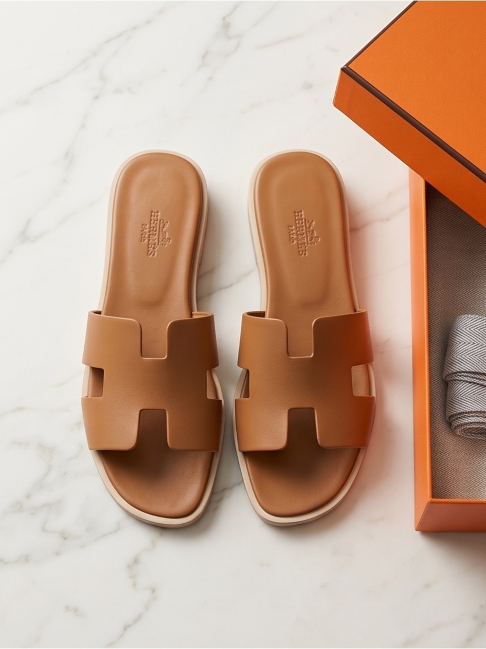 BNWT HERMES ORAN TAN Leather Slide Sandals